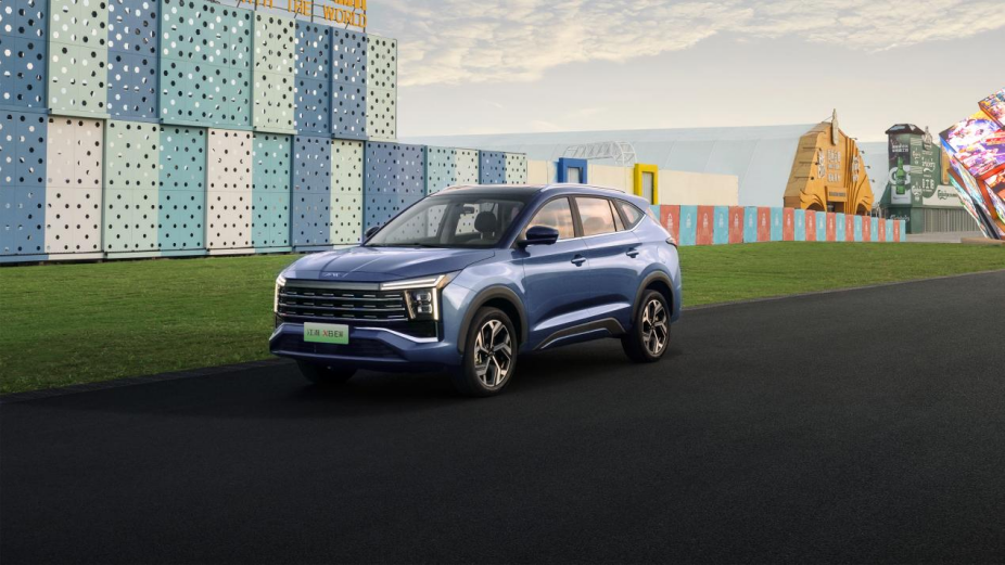 9.98-14.98万元  大七座电混SUV  z6com·尊龙X8 E家正式上市1948.png
